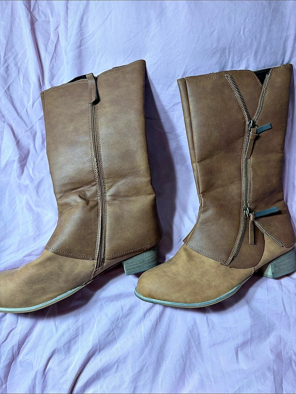 Women's Brown Heeled Boots - Picture 2 of 4